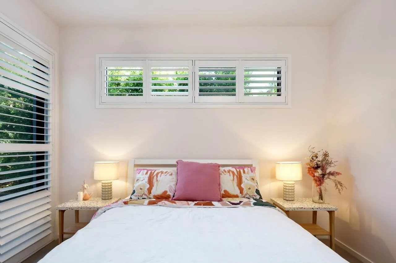 Moffat Beach Modern Oasis With Pool Caloundra Nyaraló