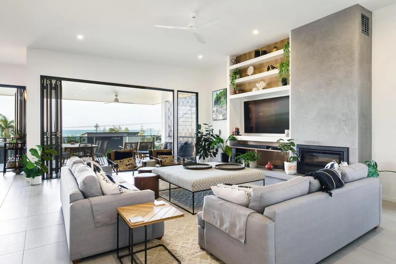 Moffat Beach Modern Oasis With Pool Caloundra Nyaraló